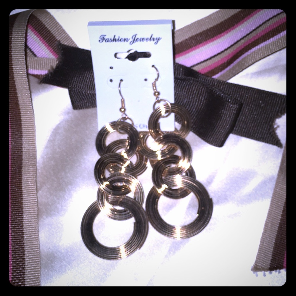 🎁Any 4 for $15🎁 NWT Fashion Earrings 🎁